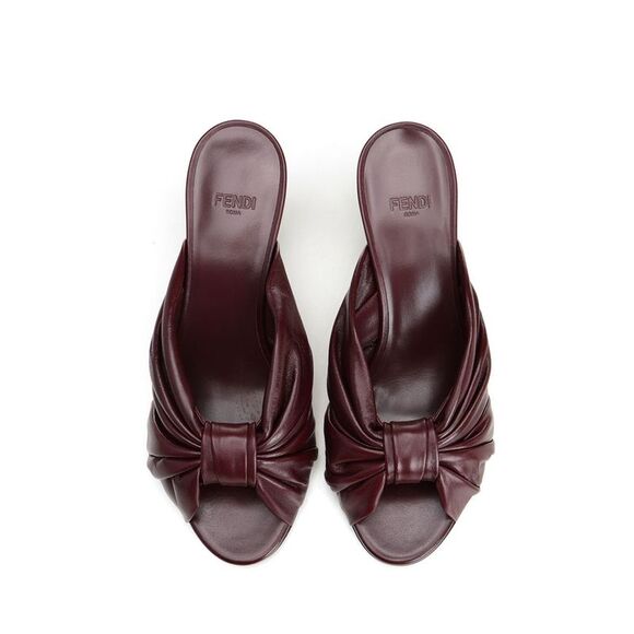 Fendi Women Slides In Shiny Nappa Leather - Picture 5 of 5